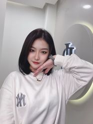 -DL HAIR SALON
