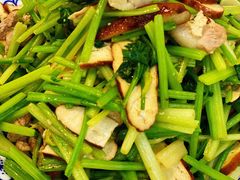 芹菜炒香干-山水人家