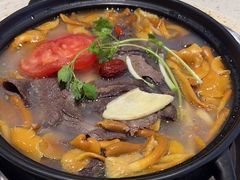 -九寨沟特色牦牛肉汤锅