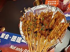 -何师烧烤Pro ·小龙虾·江湖川菜·精酿啤酒(太古里店)