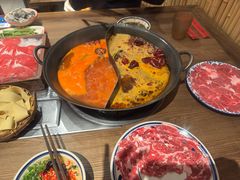 番茄牛油鸳鸯锅底-袁山山重庆火锅(丈八北路店)