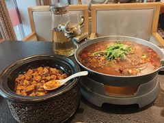 -万重锦·人文川菜馆(骡马市店)