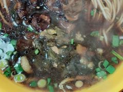 红烧牛肉面-瞻园面馆鸭血粉丝汤(老门东店)