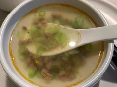 -左庭右院鲜牛肉火锅(浦江欢乐颂店)