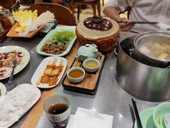 -潮界(LU·ONE凯德晶萃广场店)