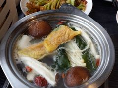 白汤火锅-欢乐牧场(T12店)