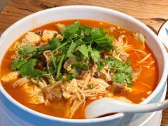 凯里酸汤煨豆腐花牛腩-树厨贵州菜(大十字店)