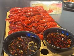 -肥肥虾庄·金牌油焖大虾(杨园滨江时代walk店)