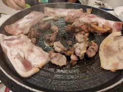 -焱味真•韩牛自助烤肉(大学城店)