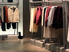 -迪桑特DESCENTE(青岛山东路万象城店)