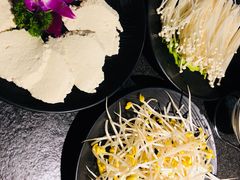-渝涯重庆豆花老火锅(中赢国际店)