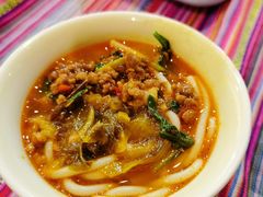 -香巴拉云南餐厅(华莱坞店)