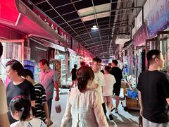 -中环花鸟鱼虫市场