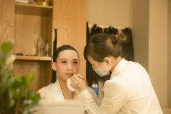 -盘子女人坊古装写真摄影(厦门总店)