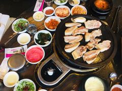 -Dombe豚(黑猪肉街店)