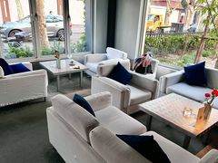 -穹六人间 people 6(岳阳路店)