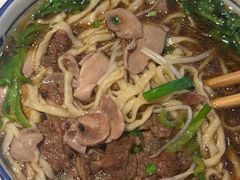 -镇南锅盖面馆(解放路店)