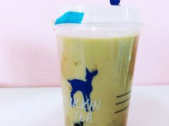 -瑞幸咖啡(凯德龙之梦莘庄店)