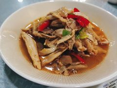 -汗腾格里·风味餐厅(新疆驻京办店)