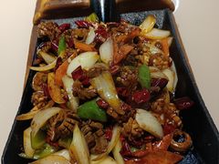 -老码头黑皮肘子锅包肉(赣水路店)