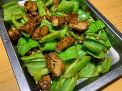 尖椒肥肠-川天喉重庆江湖菜