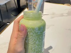 牛油果草莓卡士-野萃山·潮汕厚果汁(十亩地店)