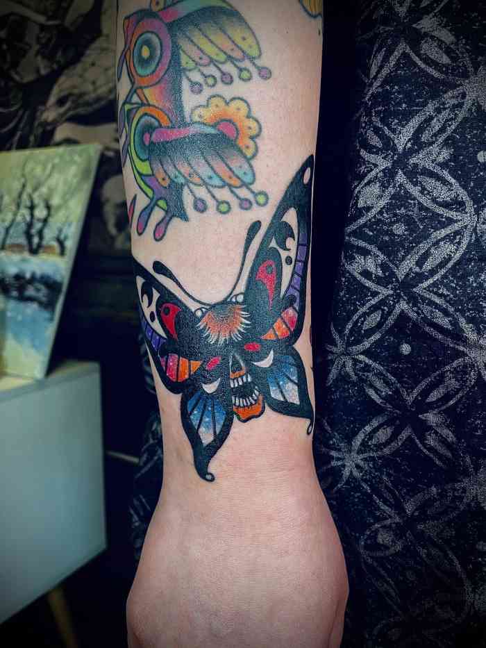 绿洲tattoo纹身工作室-"忘掉哀愁 重新开始生活 两个小时细节到.