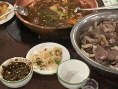 -朝伟清真铜瓢牛肉馆(三十年老·店)