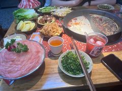 -赵美丽·重庆社区火锅·直营店(火车东站·中豪国际店)