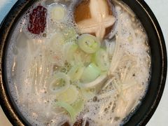 -益百岁牛尾汤(香山路店)