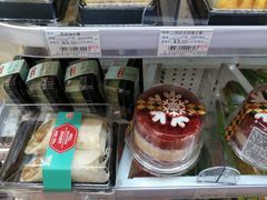 -全家便利店(桂平路店)