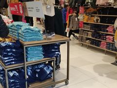 -优衣库(上海金桥国际商业广场店)