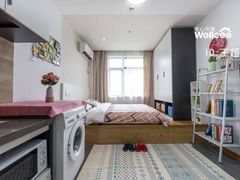 -魔方公寓(大宁国际店)