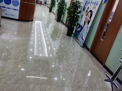 -茂菊口腔连锁(浦东南路店)