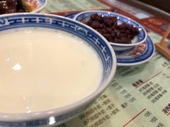03姜撞奶+蜜汁红豆-赵记传承特色牛奶甜品(泉城广场店)