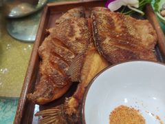 -鹤乡东北菜(崮山路店)