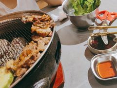 -围炉肉舍•炭烤活鳗•丹东海鲜烤肉(步行街店)