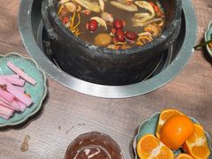 -蘑界·野生菌火锅(深业上城店)