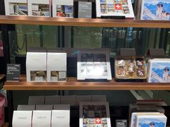 -Laderach 莱德拉(上海环贸iapm店)