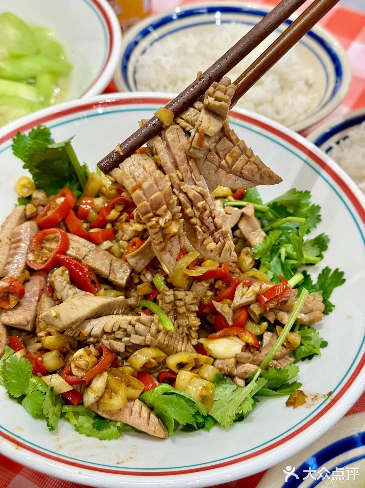 人均40的炒菜馆🔥太下饭了！狂吃 10碗饭