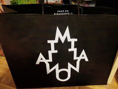 -文艺复兴百货(米兰大教堂广场店)