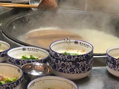 -镇南锅盖面馆(解放路店)