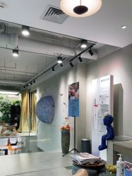 -变画·发型STUDIO