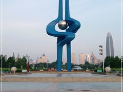 -泉城广场