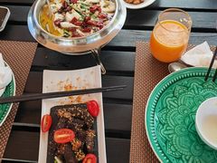 -丽江悦榕庄酒店-明月·雪山庭院餐厅