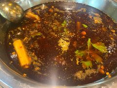 -肖肖酸萝卜鱼火锅(总店)