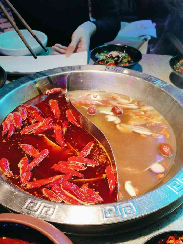 辣斗辣火锅(五一广场店)-"杜海涛和吴昕开的网红店,朋友特意约到新店.