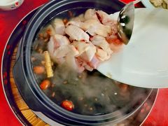 -花苑美食横琴生蚝火锅(拱北粤华路店)
