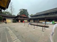 -峨眉山报国寺