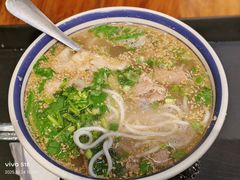 -云阿蛮云南生烫牛肉米线(奉贤路店)